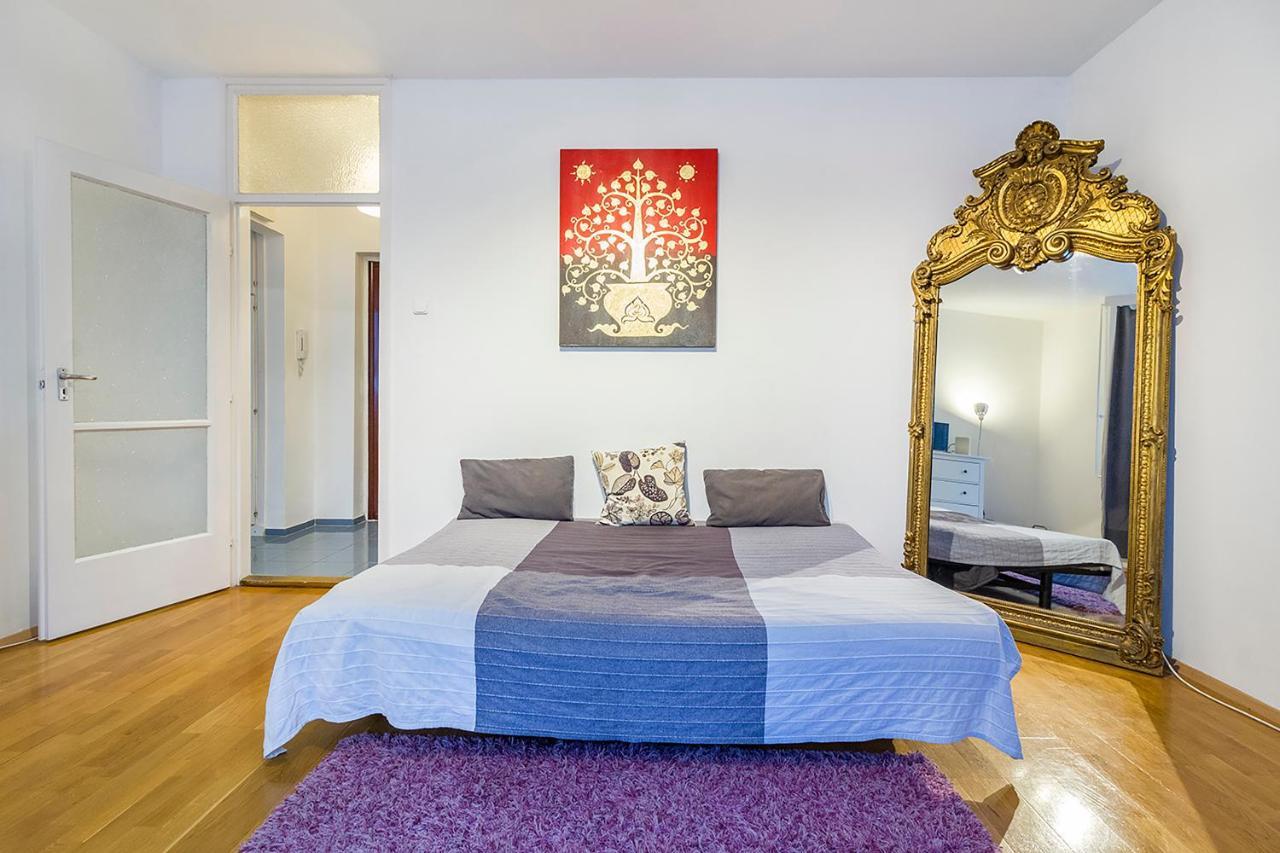 Mohinga Apartment Budapest Exteriör bild
